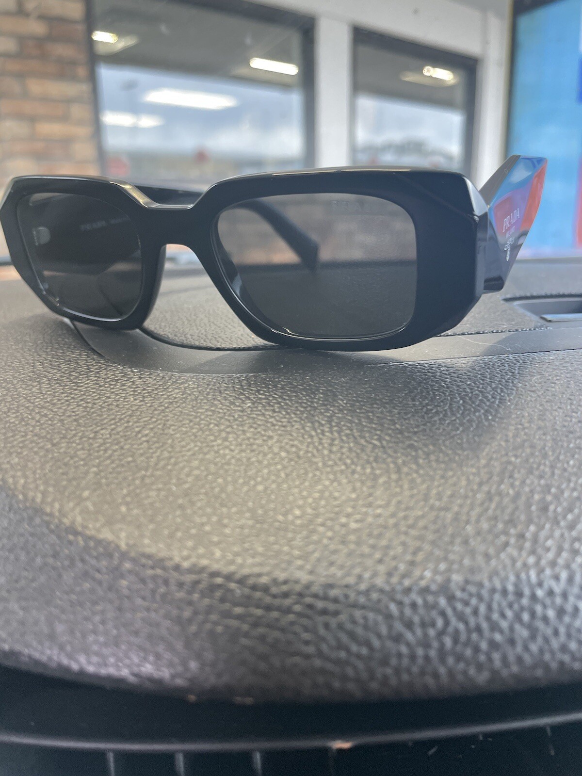 prada sunglasses men authentic - image 4