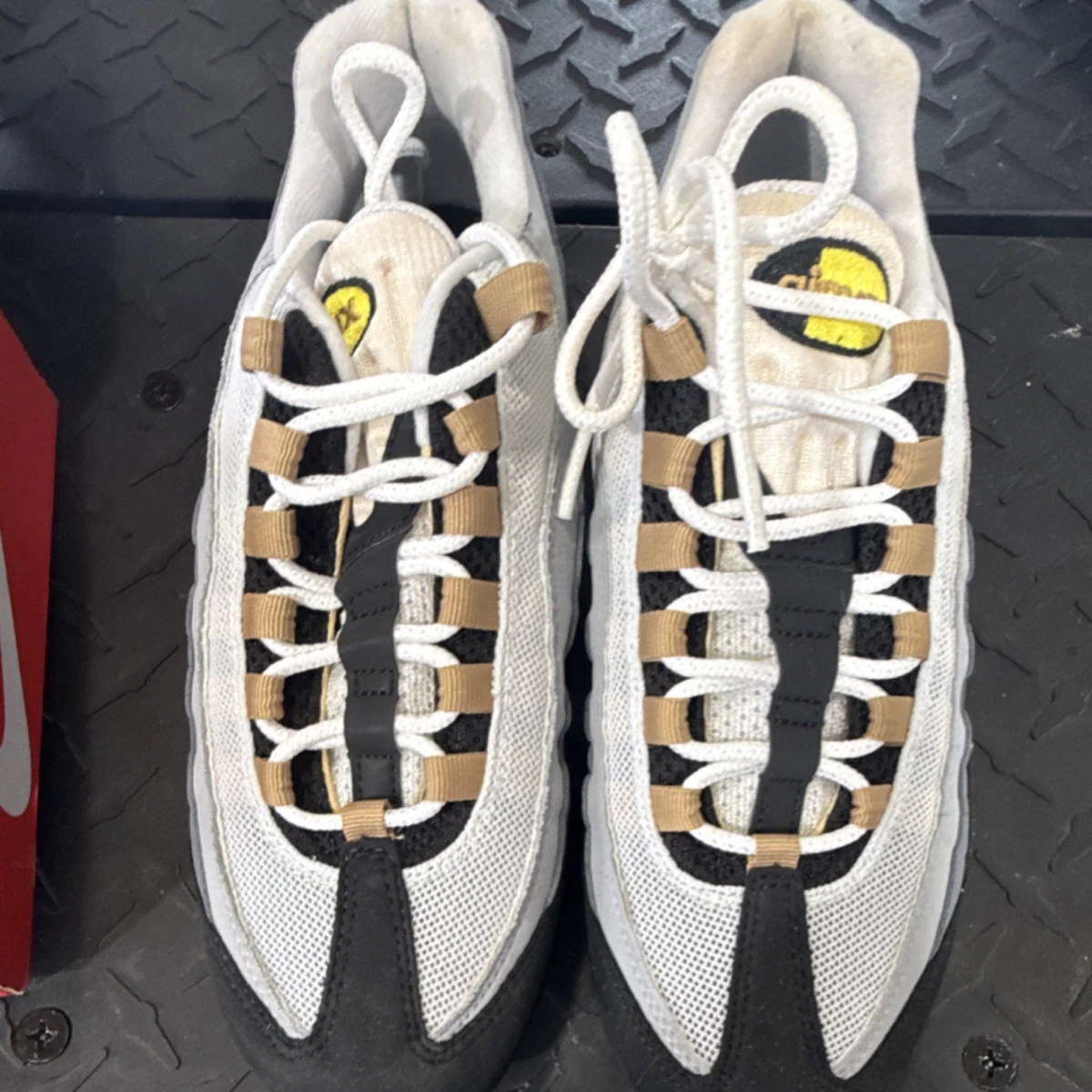 Las mejores ofertas en Nike Air Max 95 Low Grey/Yellow | eBay