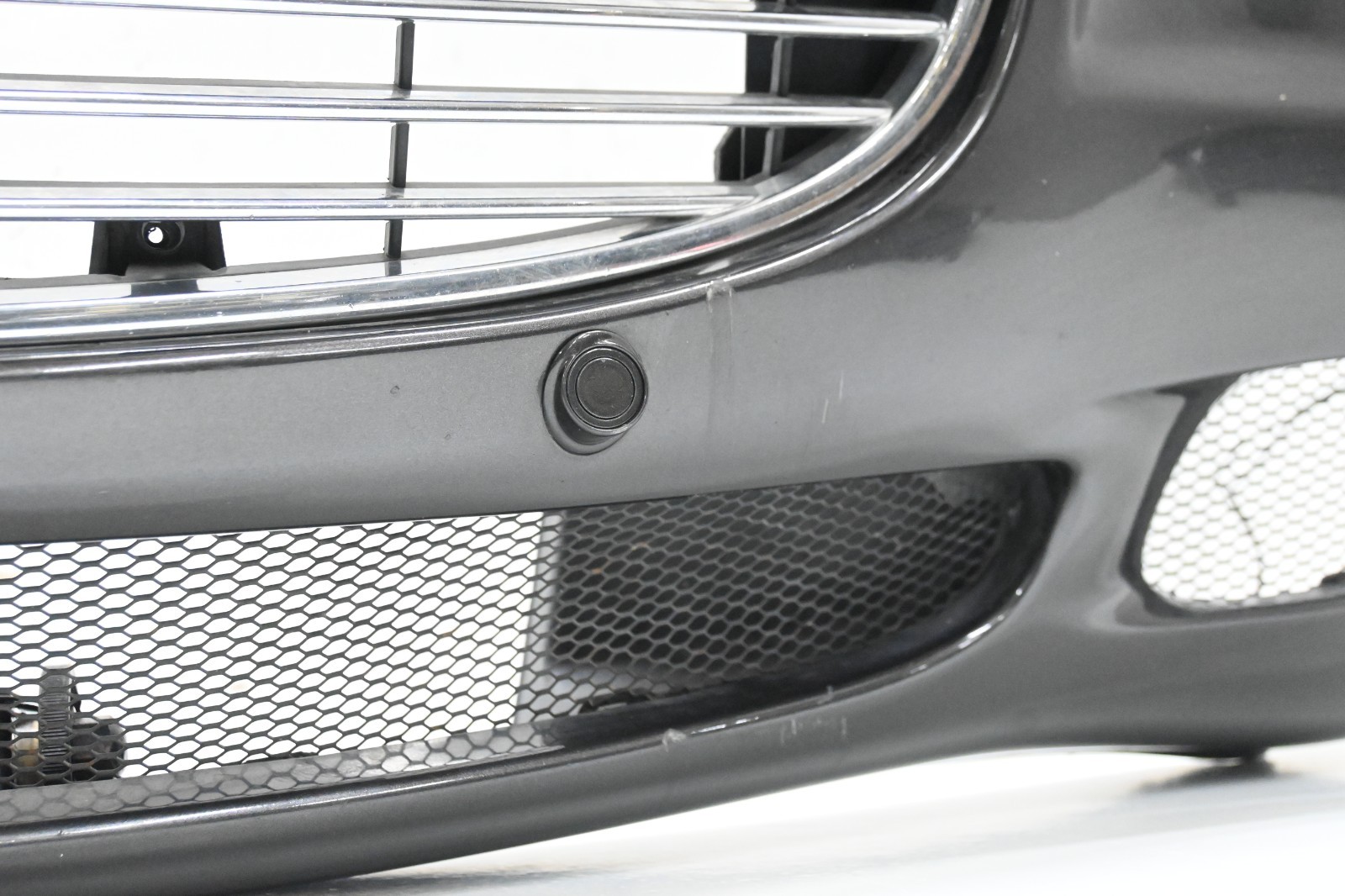 ⭐ 03-08 Maserati Quattroporte Front Bumper Cover Molding Grille Assembly Oem