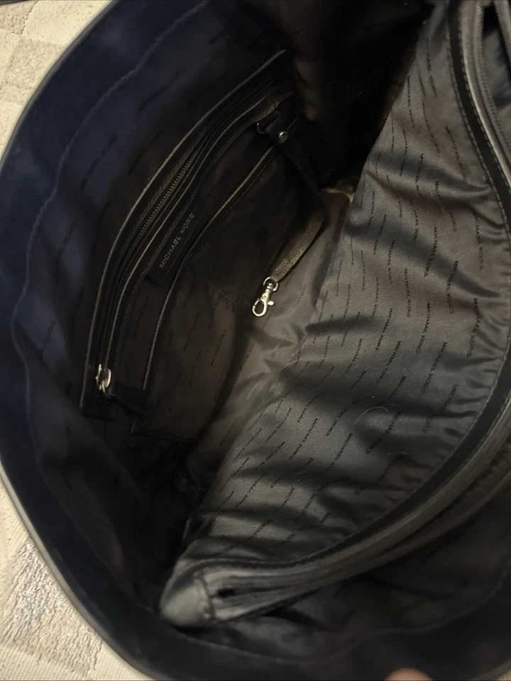 Michael Kors Black Shoulder Bag - Image 4 of 4