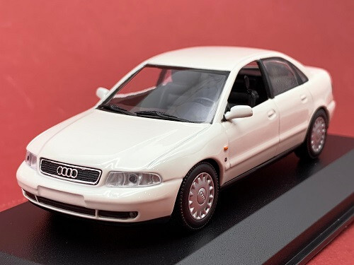 Audi A4 weiß Maxichamps/Minichamps Maßstab 1:43 OVP NEU - Picture 4 of 5