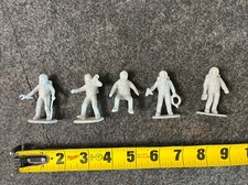 Small Vintage Plastic Astronaut Figures Moon Landing 2 Gray Lot of 5