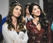 * AYDEN MAYERI * signed 8x10 photo * NEW GIRL * 3 * AYDEN MAYERI * signed 8x10 photo * NEW GIRL * 3