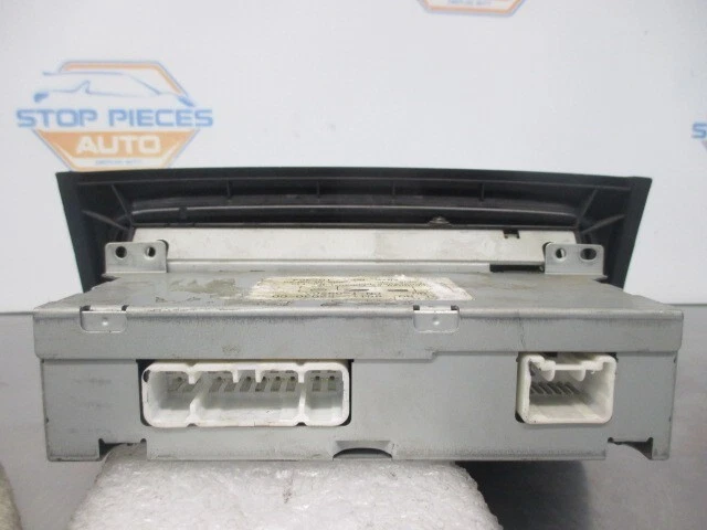 AUTORADIO RÉCEPTEUR TOYOTA YARIS VERSO 8611052030 1664093 - Photo 2/4