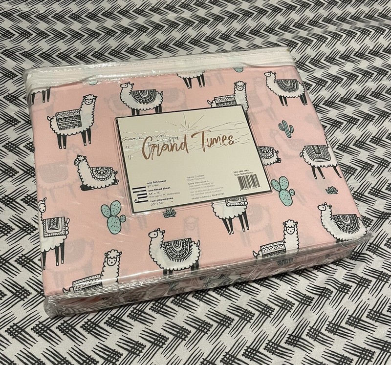 RARE Grand Times Boho Llama Sheets Full Size SHEET SET Girls Pink Bedding