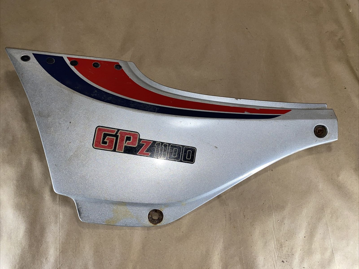 1983 KAWASAKI GPZ ZX 1100 A1 A2 LEFT SIDE COVER OEM 36001-5285-F2