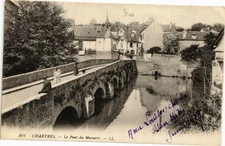 Old postcard CHARTRES-Le Pont du Massacre (177706)