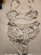 Vintage Victoria's Secret Satin Panty Set Floral Size 5/Small 34b Gold Label