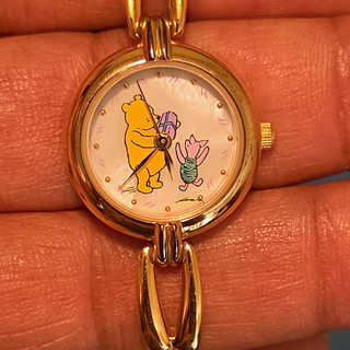 Ingersoll Disney Winnie the Pooh Classic Pooh Gold Tone Bracelet Wristwatch
