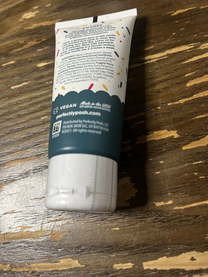 New Perfectly Posh Cake It Easy Mask (Sealed) 1.75 oz - Image 3 of 3