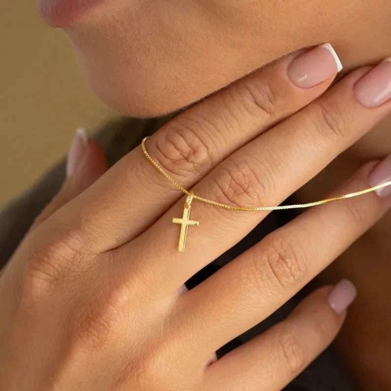 Collar Cruz Plata Esterlina, Colgante Navidad Chapado en Oro Amarillo 14K Foto 3 de 4