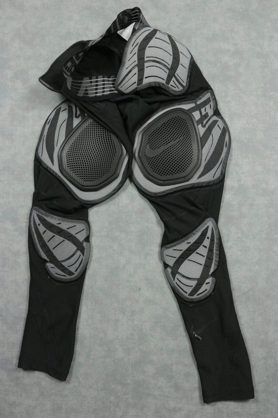 Nike Pro HyperStrong Pants Mens Small Black Compression Padded Football Leggings