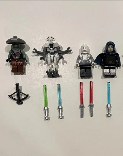 New ListingLEGO Star Wars *Rare*  Clone Wars Villain Minifigure LOT of 4 with Weapons