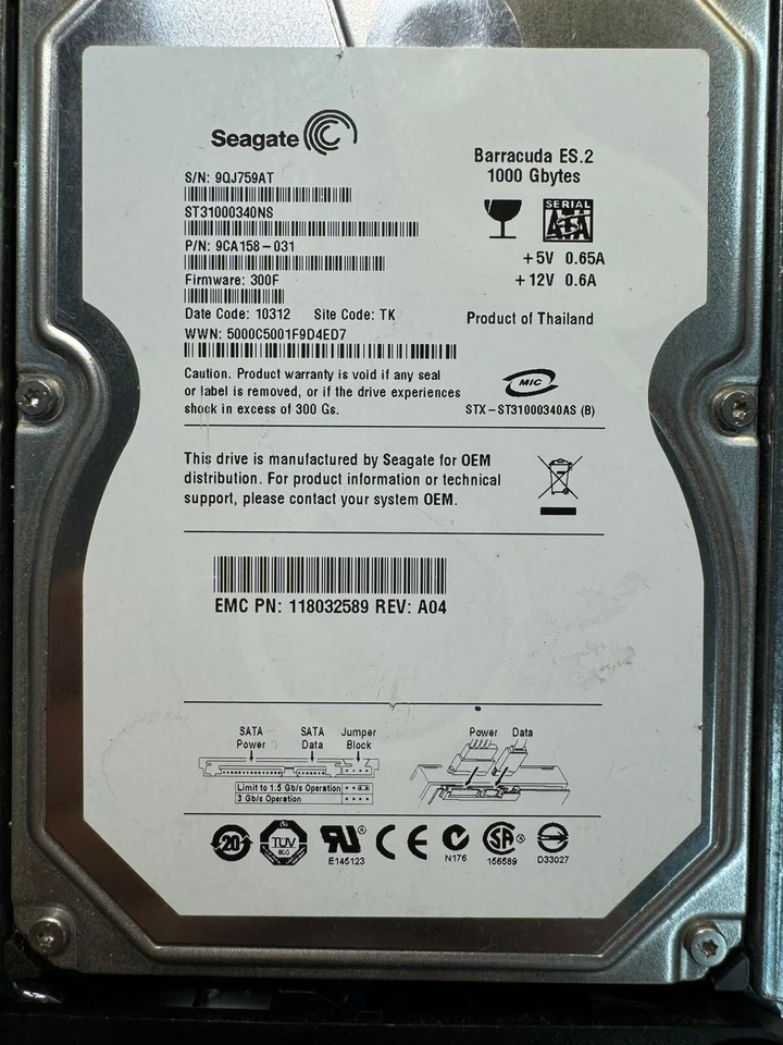 EMC 118032589 1TB 7.2K RPM 32MB 3 Gb/s Fibre channel 3.5" HDD - Image 2 of 4