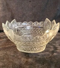 Beautiful VTG American Brilliant Period Cut Glass Bowl  Pedestal ￼Canoe Style 9”