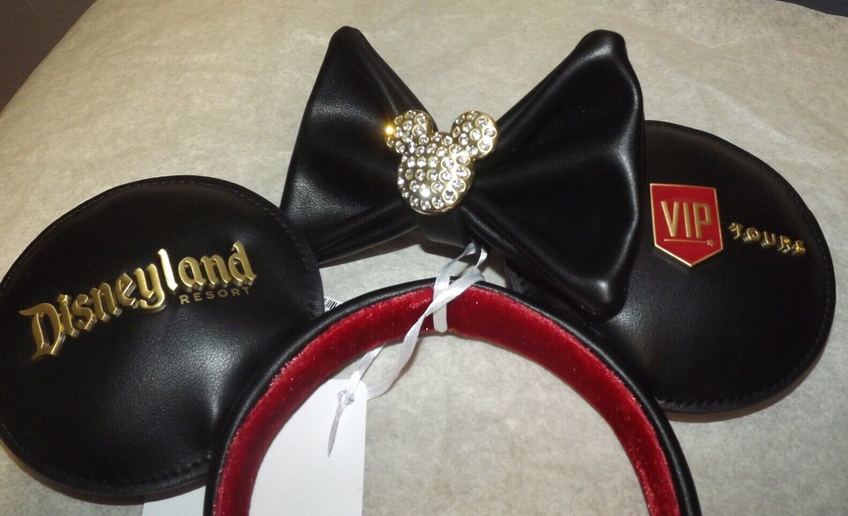 Exclusive Disneyland Loungefly VIP Tours Mickey Ears  display picture 3
