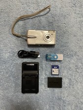 Canon Powershot SD20 Digital Elph 5MP Ultra Compact Silver Camera w/ Mem Card