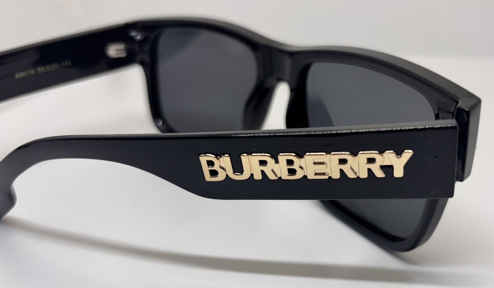 Burberry Black Rectangular Sunglasses | Nova Chec… - image 6