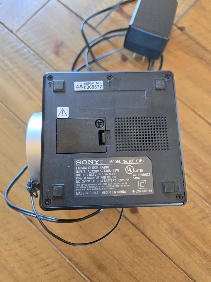 Sony ICF-C1PJ  Alarm Clock Radio Time Projector Nature Sounds USB TESTED & CLEAN - Image 4 of 4