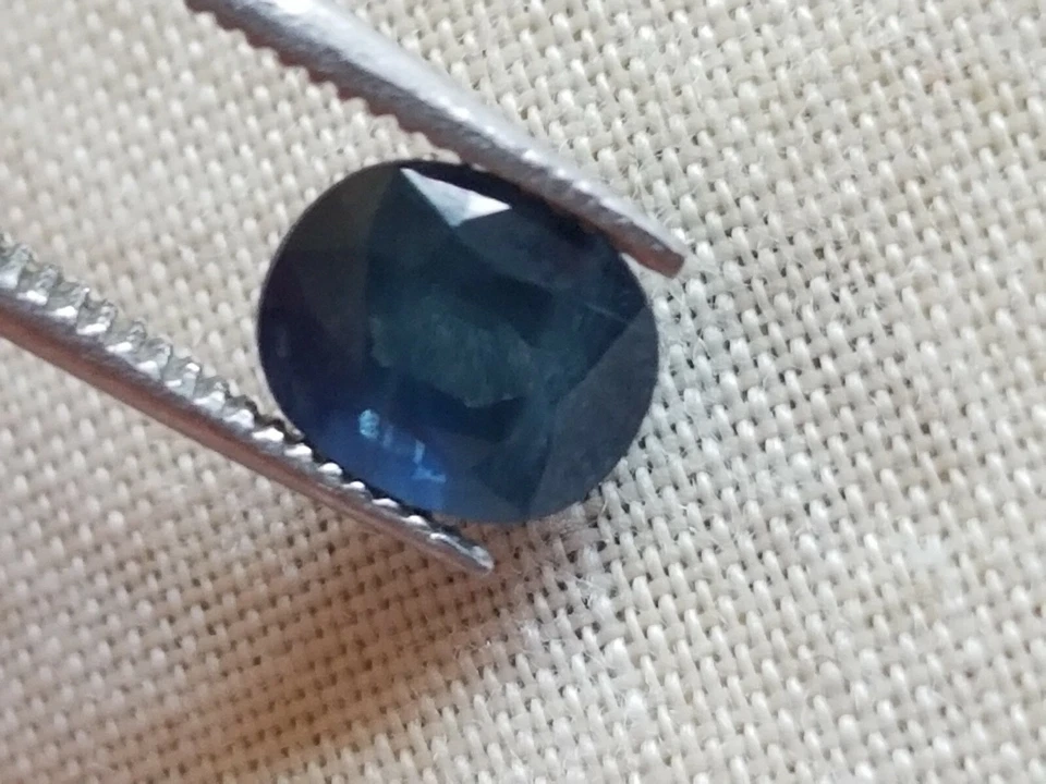 AIG Certified 1.12 Ct Natural Blue Sapphire Oval Shape Loose Gemstone For Ring - Image 3 of 4