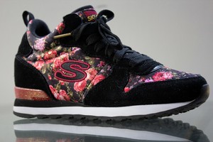 skechers originals with air cooled memory foam