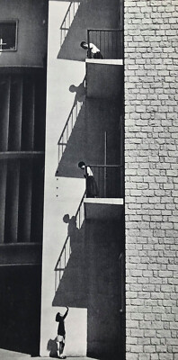 Lustige Studie ''Come Down Please'' 1957 des Hongkonger Fotografen K C Chew