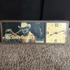 Vintage Marlboro Man  Country Lighted Clock Sign Working Light Philip Morris