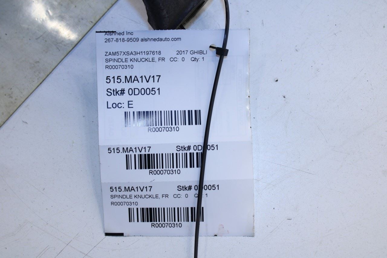 2014-2020 Maserati Ghibli RWD Front Right Side Spindle Knuckle Hub 670004762 OEM