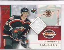 01/02 PACIFIC TITANIUM DRAFT DAY MARIAN GABORIK GAME JERSEY #45