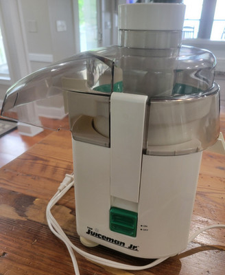 Juiceman Jr The Automatic Juice Extractor JM-1C Juicer-No Receptacle Bin-Works!!