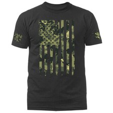 Camo Flag American Pride Patriotic USA US Flag Graphic T-shirt
