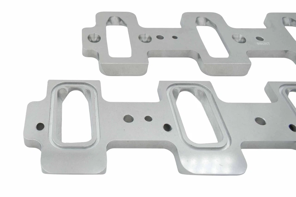 Adaptadores de admisión de culata de puerto rectangular ICT Billet LS a catedral Foto 2 de 2