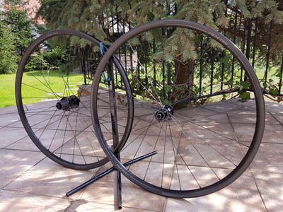 Specialized AXIS Elite road wheels 