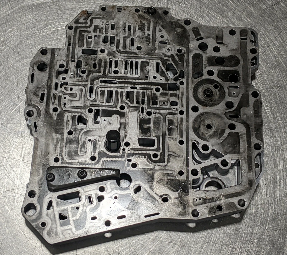 JEEP LIBERTY DODGE OEM TRANSMISSION 42RLE VALVE BODY 4659468AB 02  