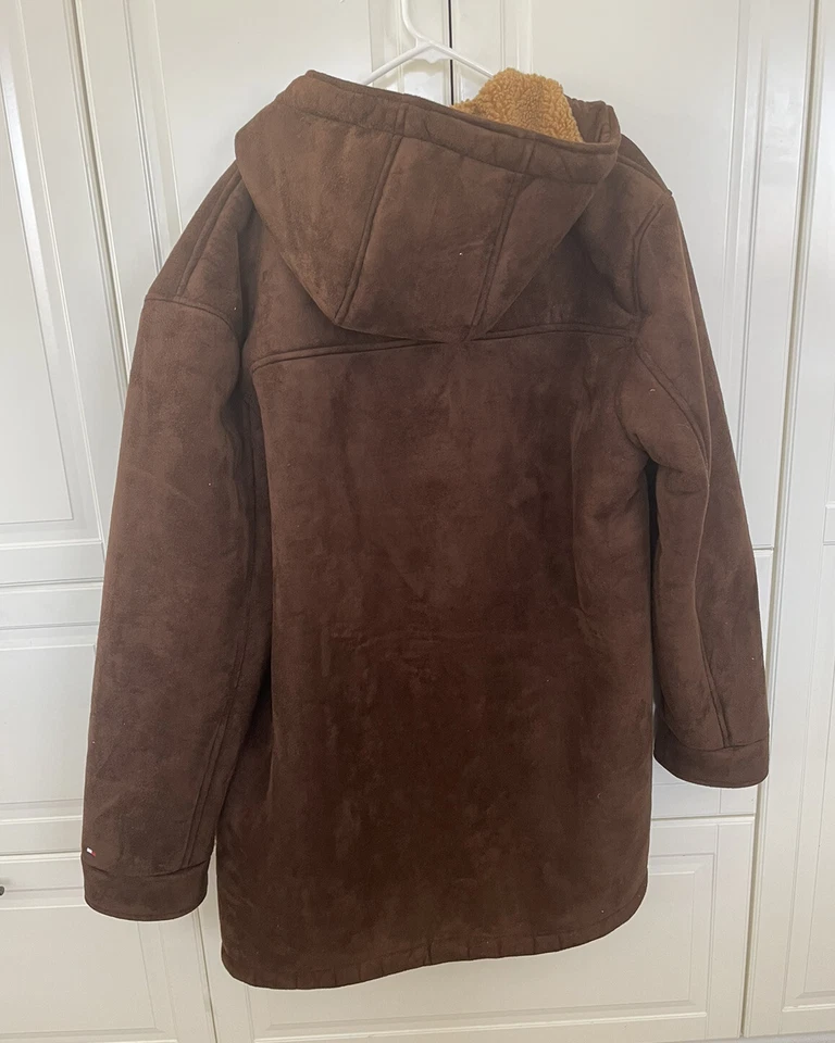 Tommy Hifiger Shearling Coat Faux Suede, 100% Polyester Size XXLG ￼ - Image 4 of 4