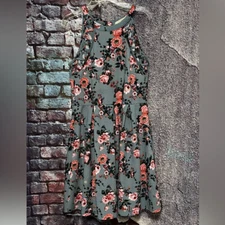 Rewind Floral Skater Dress Medium Sleeveless Pleated Gray/Pink Color Like New