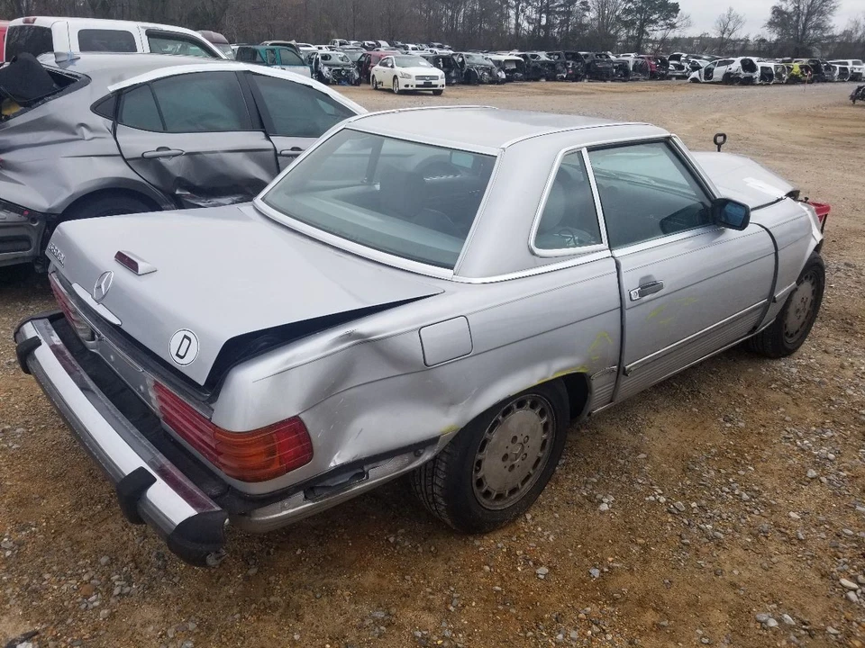 89 1989 MERCEDES BENZ 560SL PINZA FRENO PASAJERO TRASERO DERECHO Foto 3 de 4