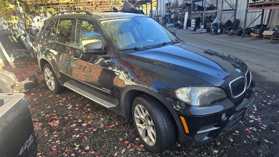 Passenger Right Corner/Park Light Side Marker Fits 08-14 BMW X6 31145561 - Изображение 2 из 4