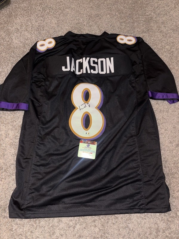 Lamar Jackson Baltimore Ravens #8 Signed Jersey - Global Authentics COA