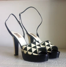 Valentino Garavani VSJ 010 0 40 Chevron Black / Ivory Ankle Strap Pump Italy PTN