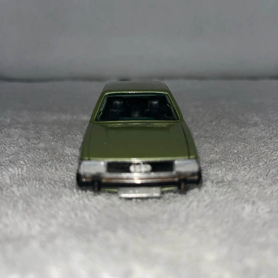 SCHUCO MODELO AUDI 100 GLS 1:43 HECHO EN ALEMANIA VERDE BONITO $27OBO ENVÍO GRATUITO  Foto 3 de 4