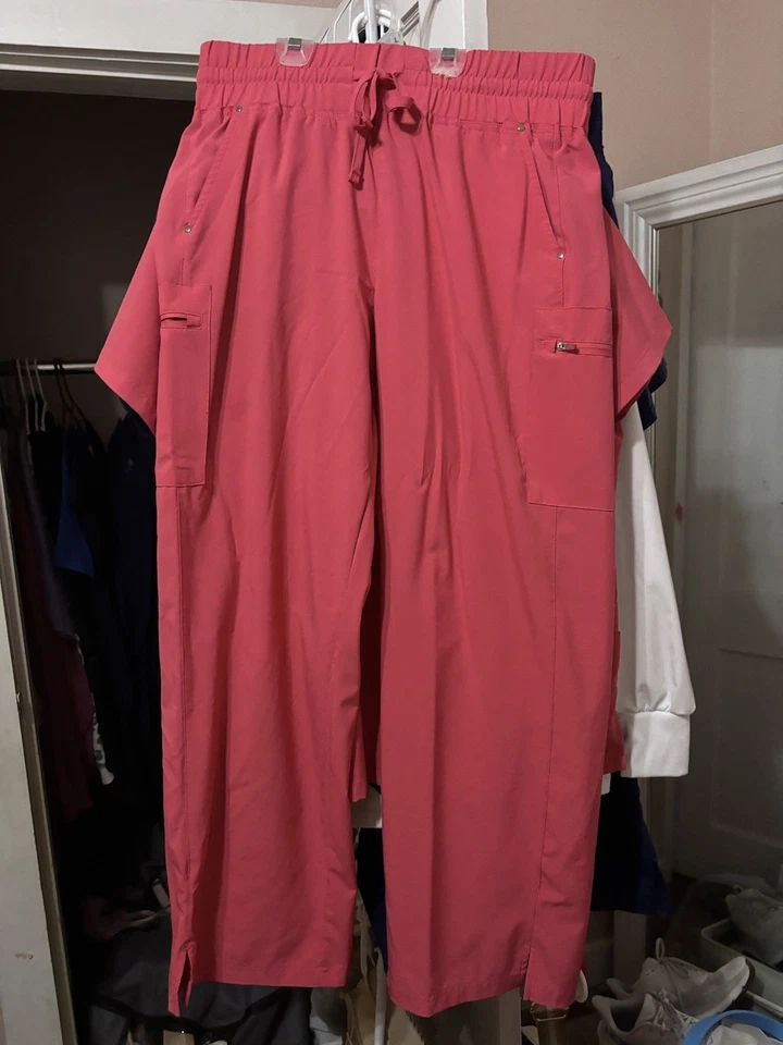 Exfoliantes elásticos fáciles de ventaja uniforme talla grande Foto 2 de 2