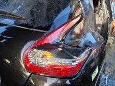 Rückleuchte rechts Nissan Juke F15 26550BV80B P24531143