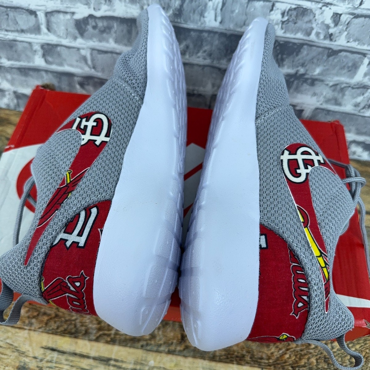 Nike Roshe One Wolf Grey St Louis Cardinals Custom 511881-023 Mens