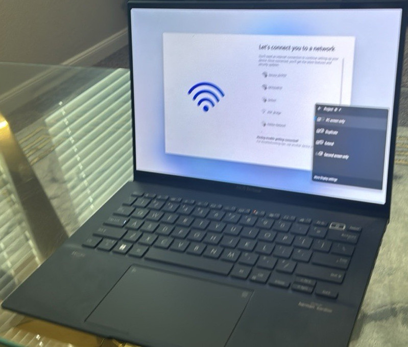 ASUS Zenbook 14 UM3402Y, 14-Inch Laptop, with Intel Core i7/i9, Windows 11 Home