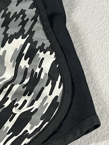 NIKE Dri Fit Black, Gray & White Camo Athletic Running Shorts Drawstring Size XL - Picture 4 of 6