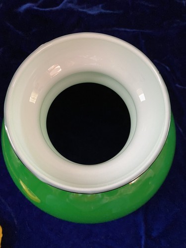 Beautiful Cased Glass Green Oil Lamp Shade 👀 - Picture 5 of 7