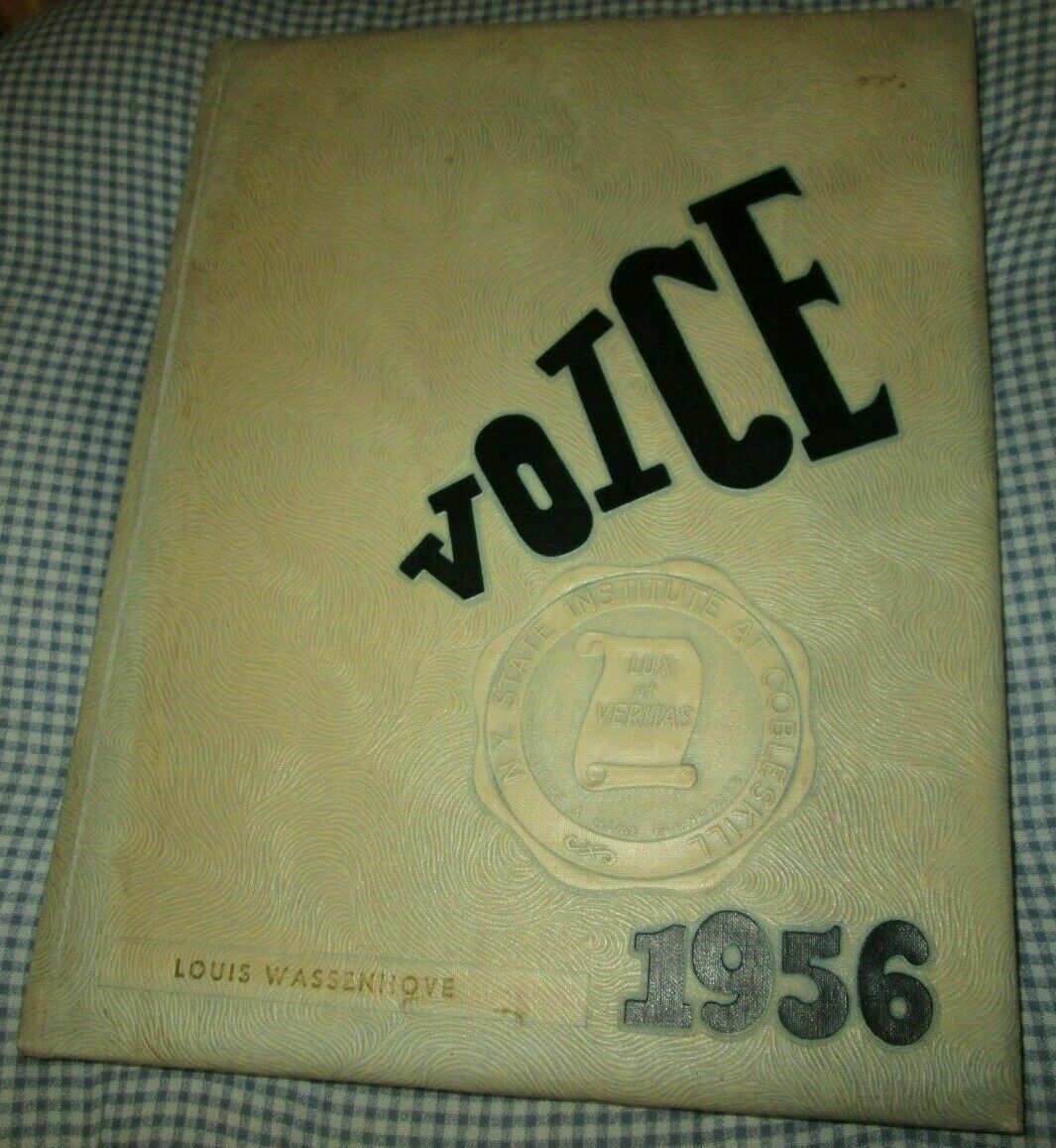 Picture 1 of 10