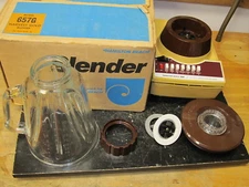 Vintage Harvest Gold Hamilton Beach  Blender #657G Glass In Original Box, NICE