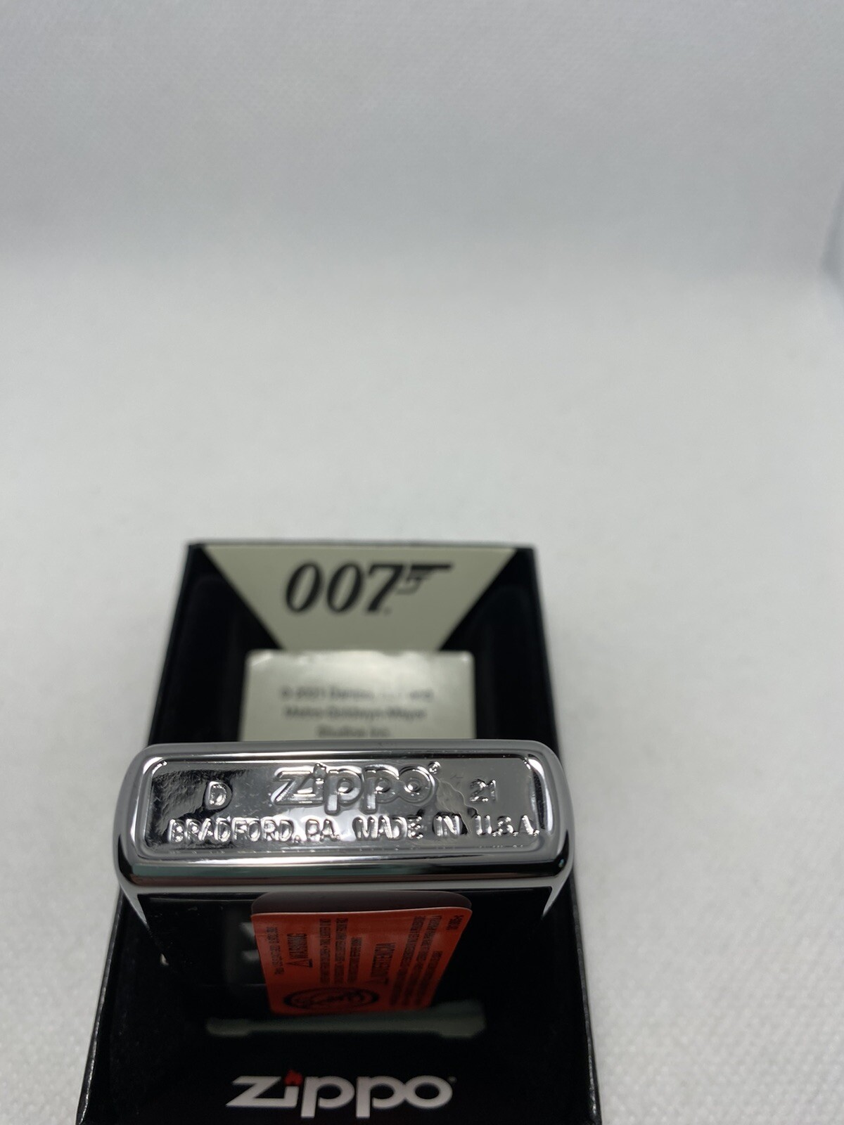 Zippo James Bond 007 On A High Polish Lighter